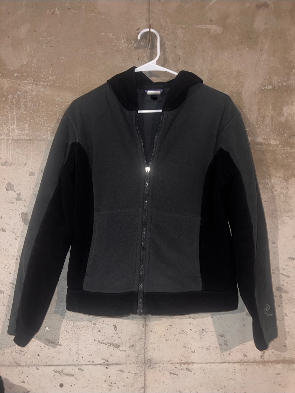 Vintage Women's Black Patagonia Rhythm Hooded Zip Fleece Jacket